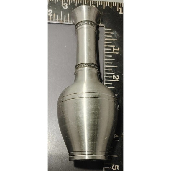 Vintage Pewter Bud Vase RM Pewter Antique Made in Thailand - Picture 1 of 3